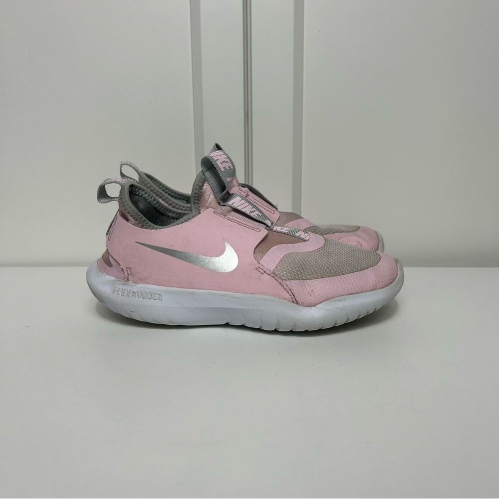 Nike flex runner pink white slip on